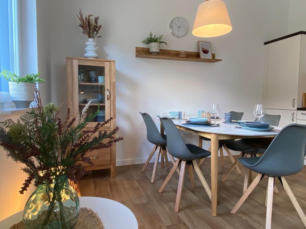 Lietzow Appartementhaus Moewe Haus Moewe - Ferienwohnung 5 "Heringsmoewe" المظهر الخارجي الصورة